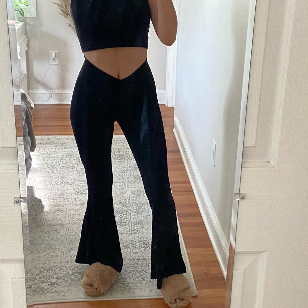 ARIE OFFLINE FLARE LEGGINGS